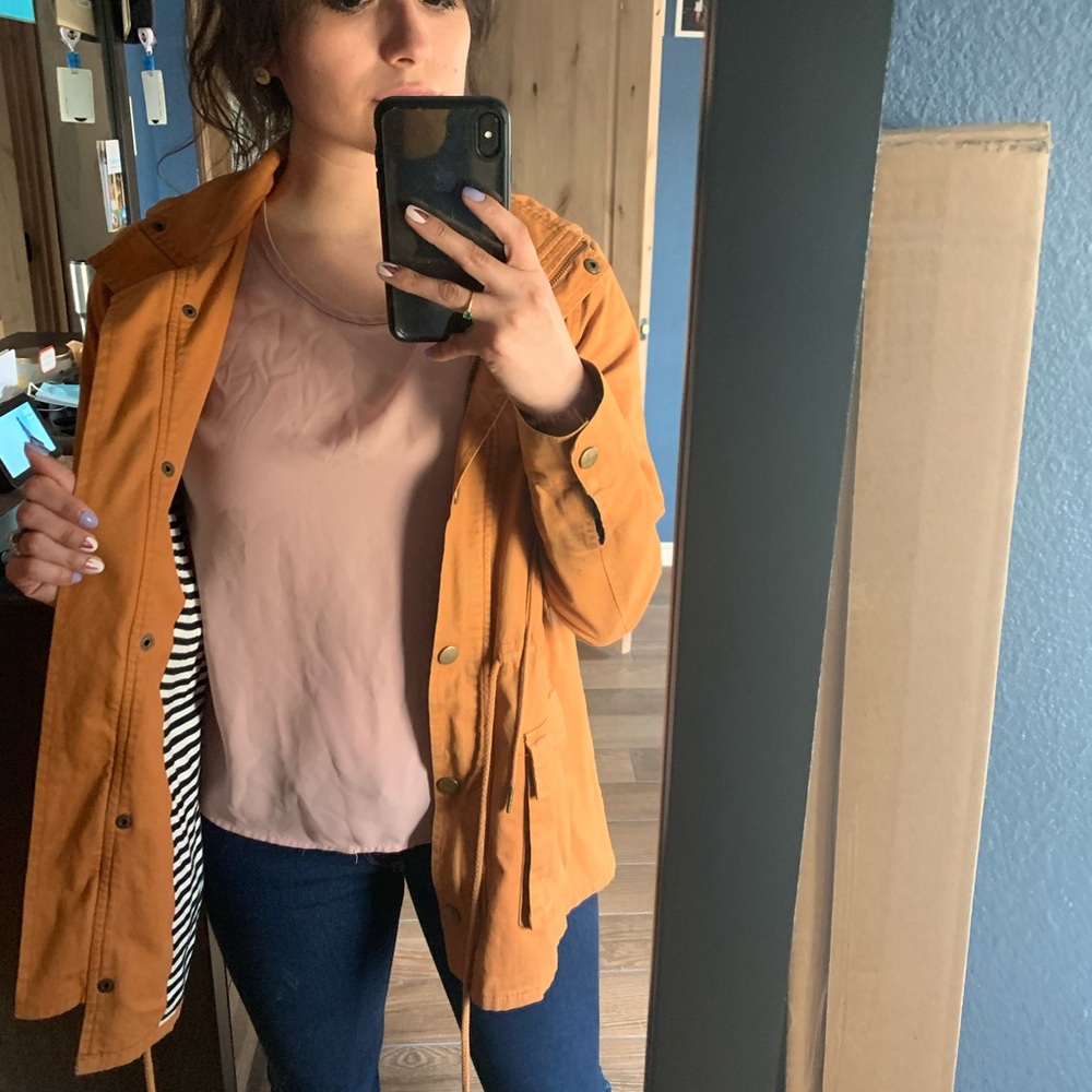 Orange Market & Spruce Jacket - Picture 6 of 6